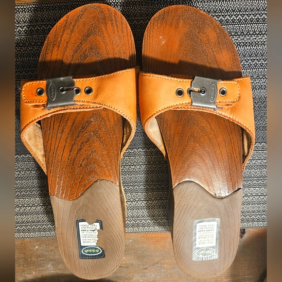 DR.SCHOLLS ORIGINAL EXERCISE SANDALS.GENERATION 2.LEATHER UPPER.EUC.ADJUSTABLE! - Picture 1 of 8